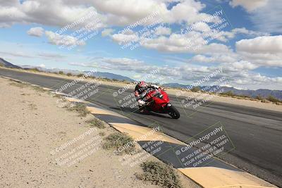 media/Nov-16-2025-Race Pace (Sun) [[8c5fa54630]]/Verified Riders/6-Turn 10 Inside (1145am)/